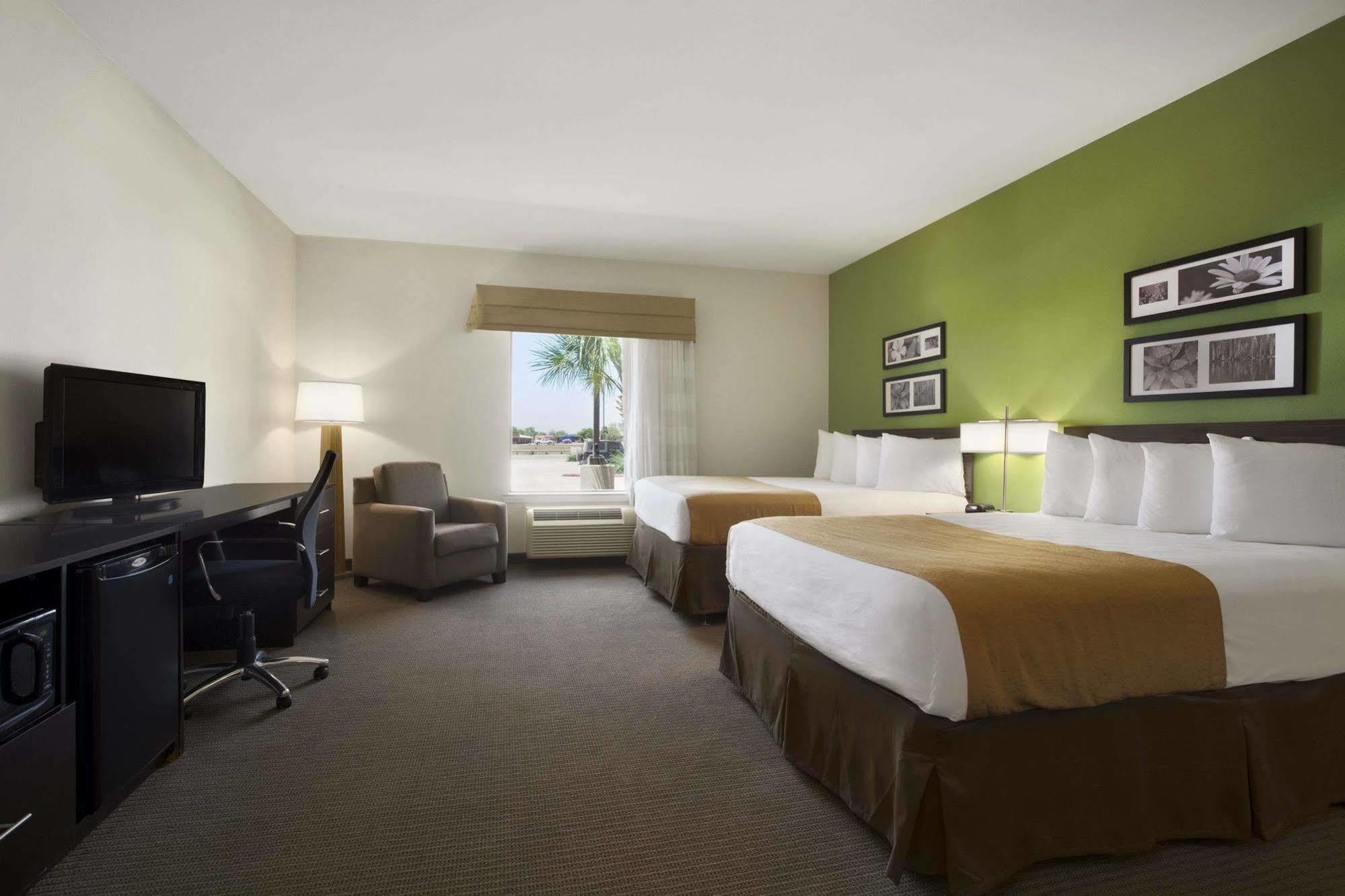 Petrostay Inn & Suites コトゥーラ エクステリア 写真